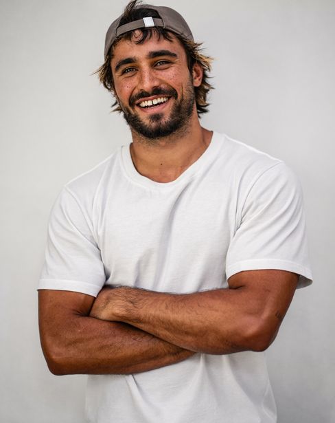 Nuno, Porträt